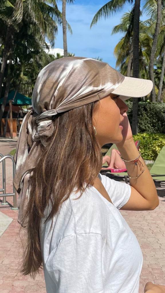 The Indispensable Sun Visor Scarf: A Must-Have Accessory for Women